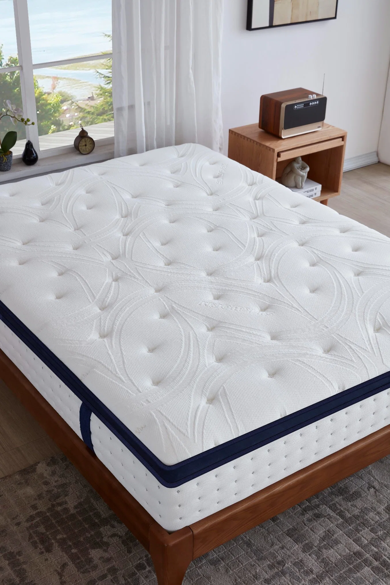 Luxury Design Hard Euro Pillow Top Cool Memory Foam Latex Pocket Spring King Size Mattress Pocket Spring Coil Bed Mattress (YY011)