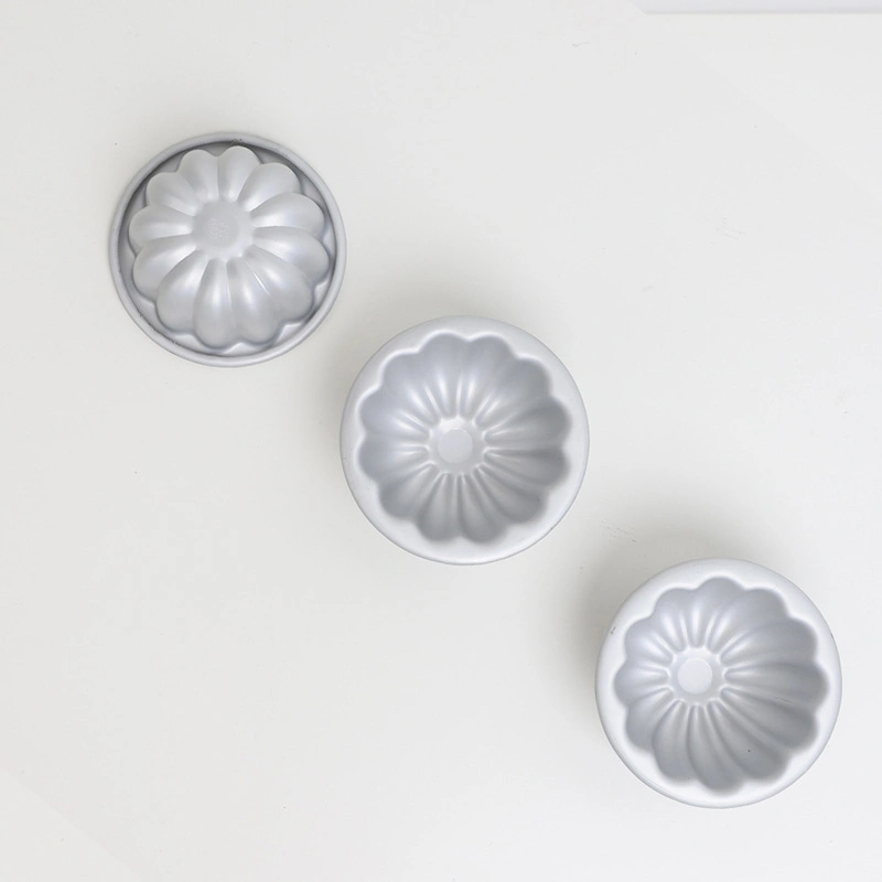 Wholesale/Supplier Commercial Grade Aluminum Plum Flower Shape Mini Cake Baking Pan Cake Mold Baking Pan