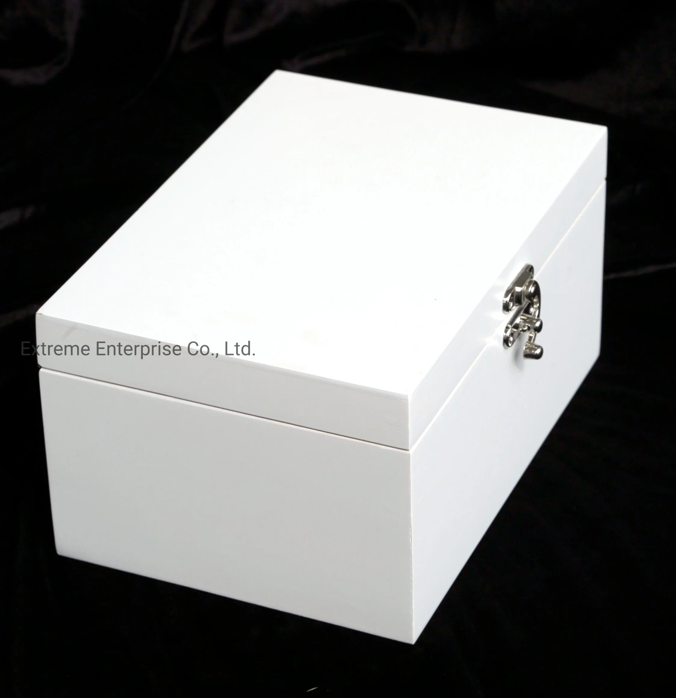 Newly Handcrafted Solid Wooden Gift Packing Box White Painted