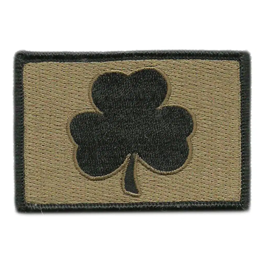 Ausgezeichnete Qualität Irish Clover Dunkelgrün Bestickte Blatt Patch Glücklich Schamrock Eisen-auf Klee/Irisches taktisches Patch Emblem