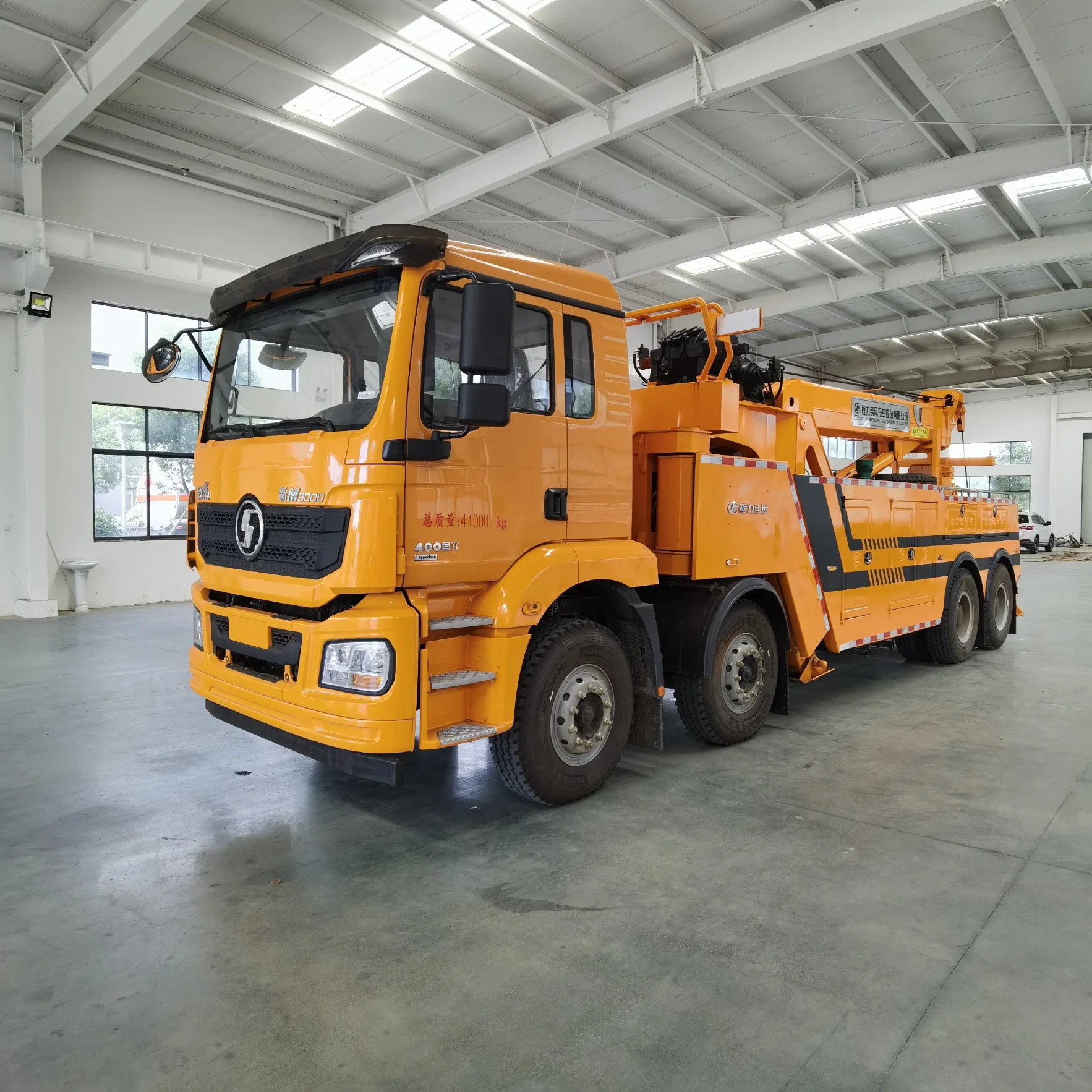 Shacman 8X4 Heavy Duty 30t 40t 50t 60t 80t Wrecker Towing Truck with Wrecker Equipment Crane Towing Device