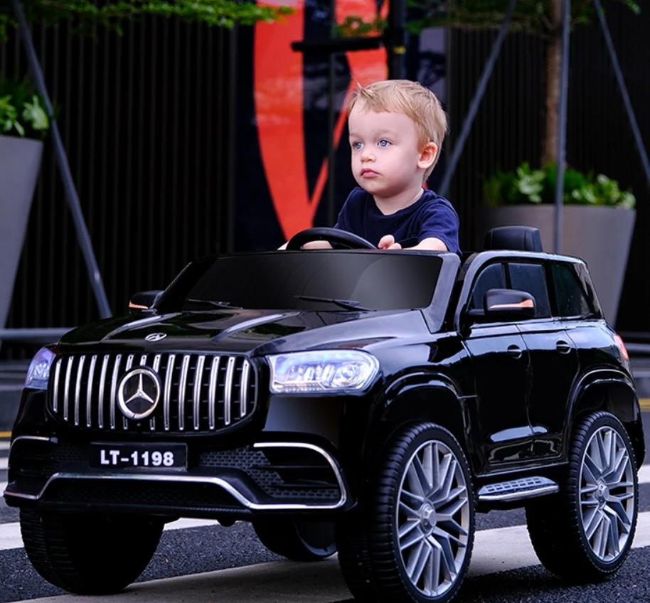 Children's 4WD auto eléctrico de la correa de off-road Control remoto puede sentarse juguete de niños y adultos Two-Person Four-Wheel Cochecito