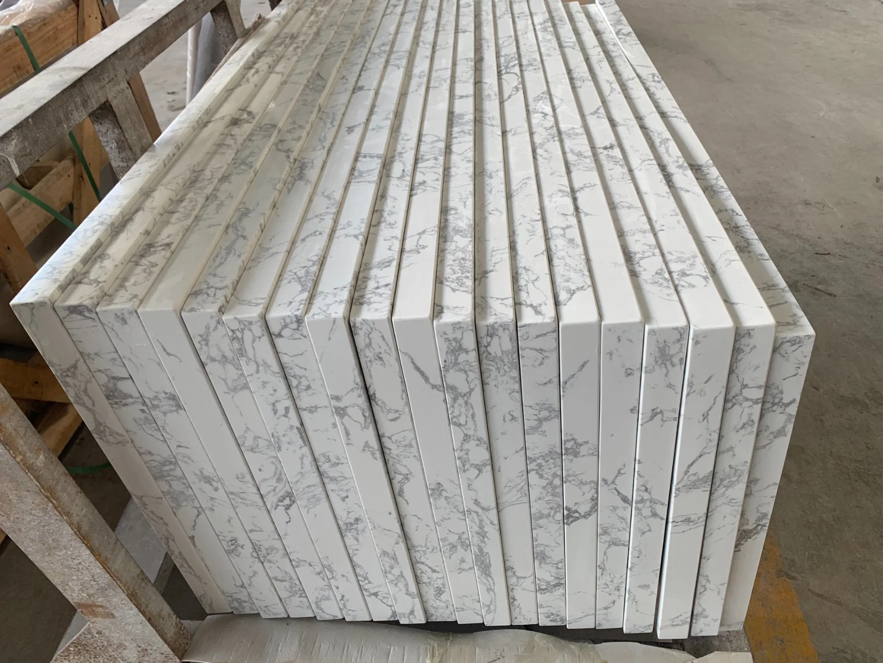 Chinese Supplier Wholesale Artificial Quartz Polish Tile Granite Slab