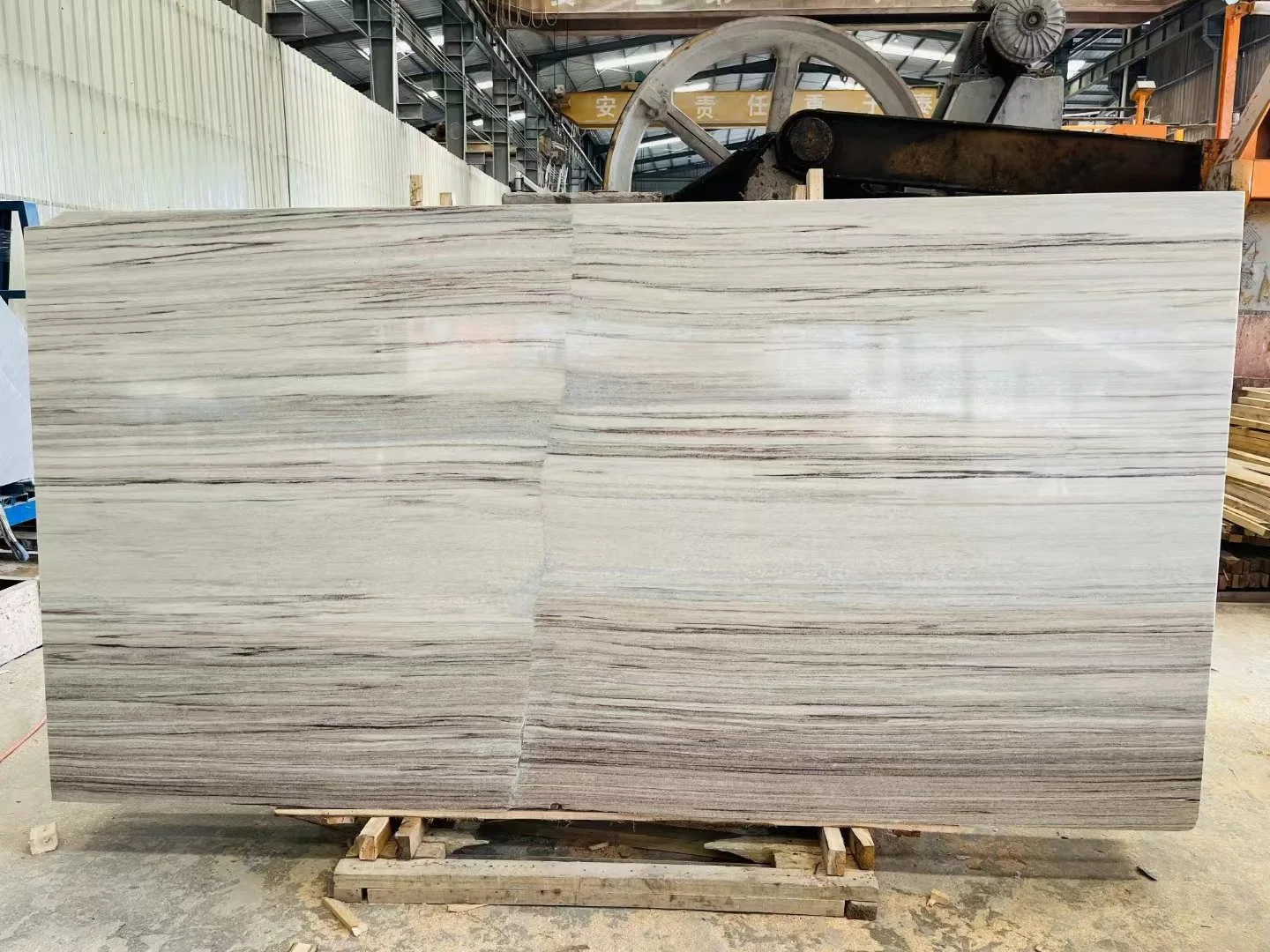 Crystal Wooden Vein/Grain Marmol Tile/Slab Stone for Building Stair/Wall/Floor/Table Marble