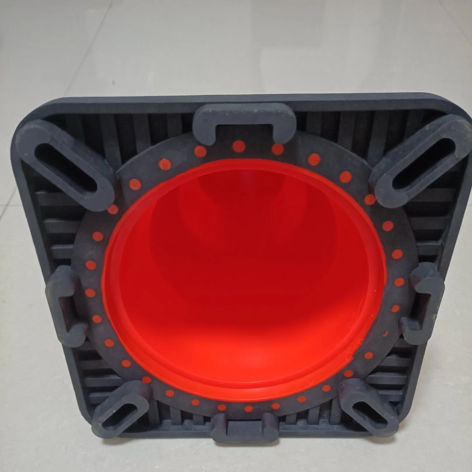 50 Cm High Intensive Road Control Traffic Safety Cone with Black Base