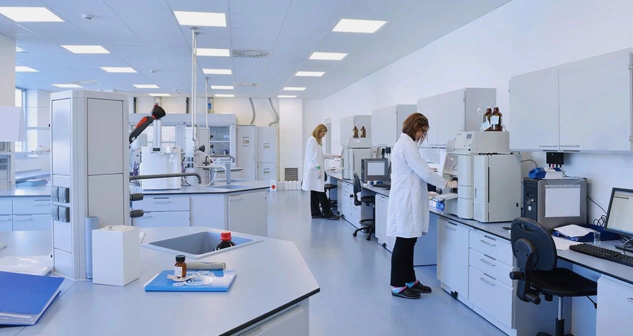 Turnkey Laboratory Design & Construction of Laboratory Solution Preparation