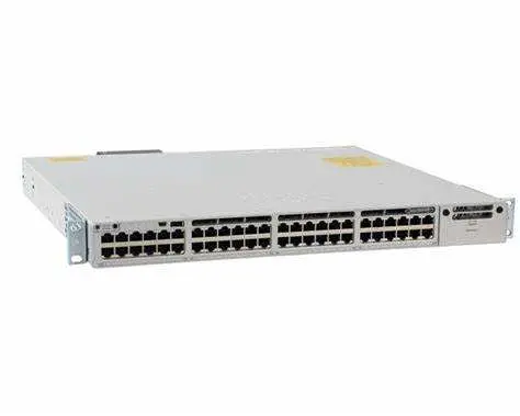 Новый коммутатор C9300L-24t-4G-E 9300L 24-портовый модуль Data Network Essentials 4x1g Uplink Сетевой коммутатор