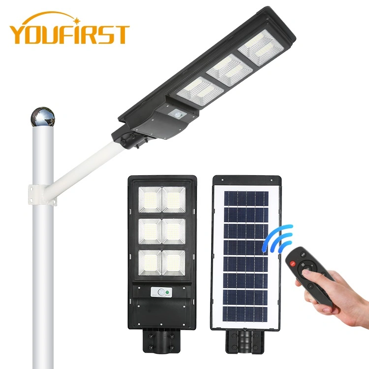 Intelligente Zeitsteuerung Regensichere Wegfahrhilfe Straßenbeleuchtung 30W 50W 200W LED Solar Panel Street Lightall in einer Solar Street Light