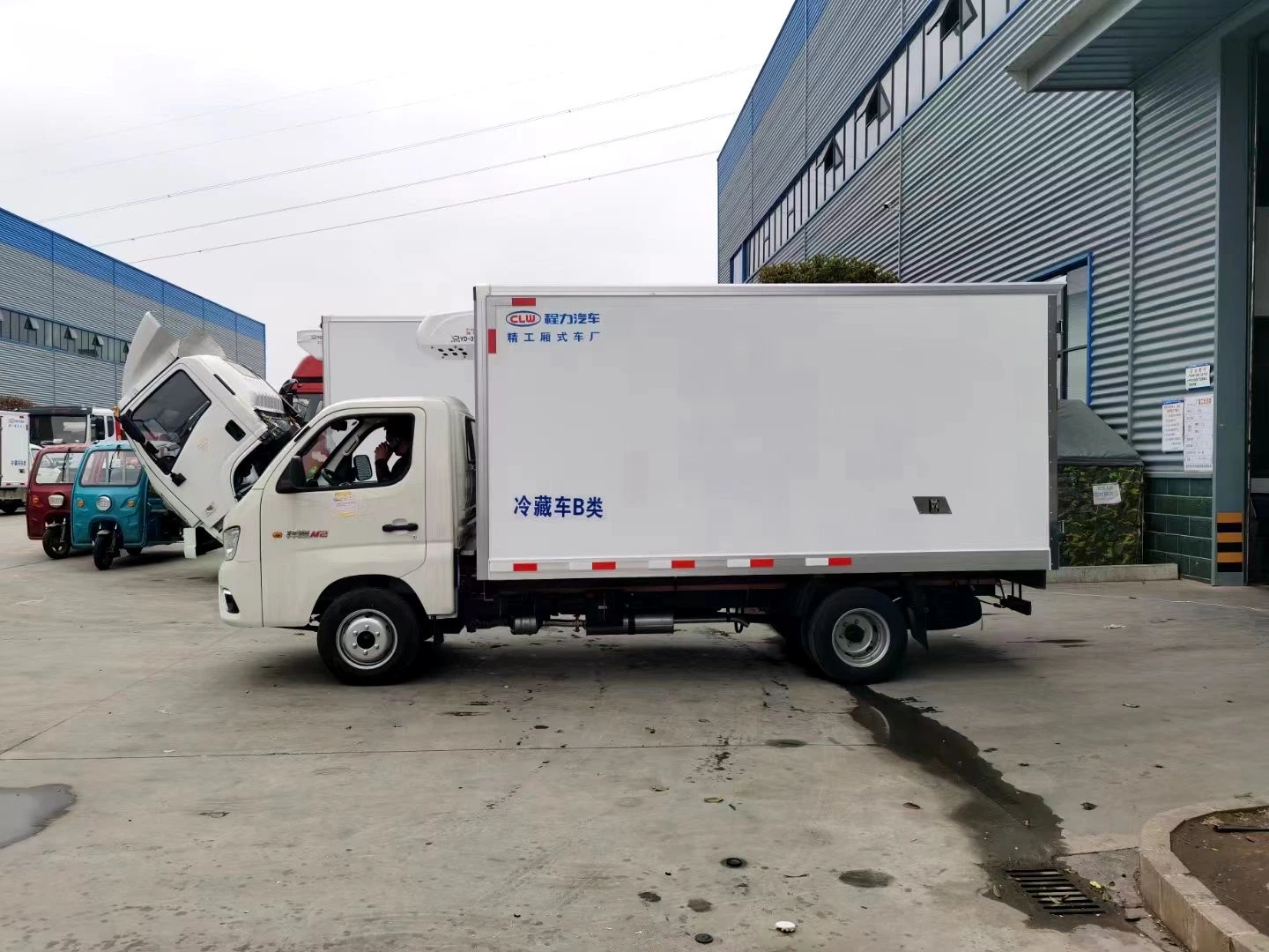 Mini-fourgonnette Foton 3.5Ton Réfrigérateur/réfrigérateur camion/camion réfrigéré