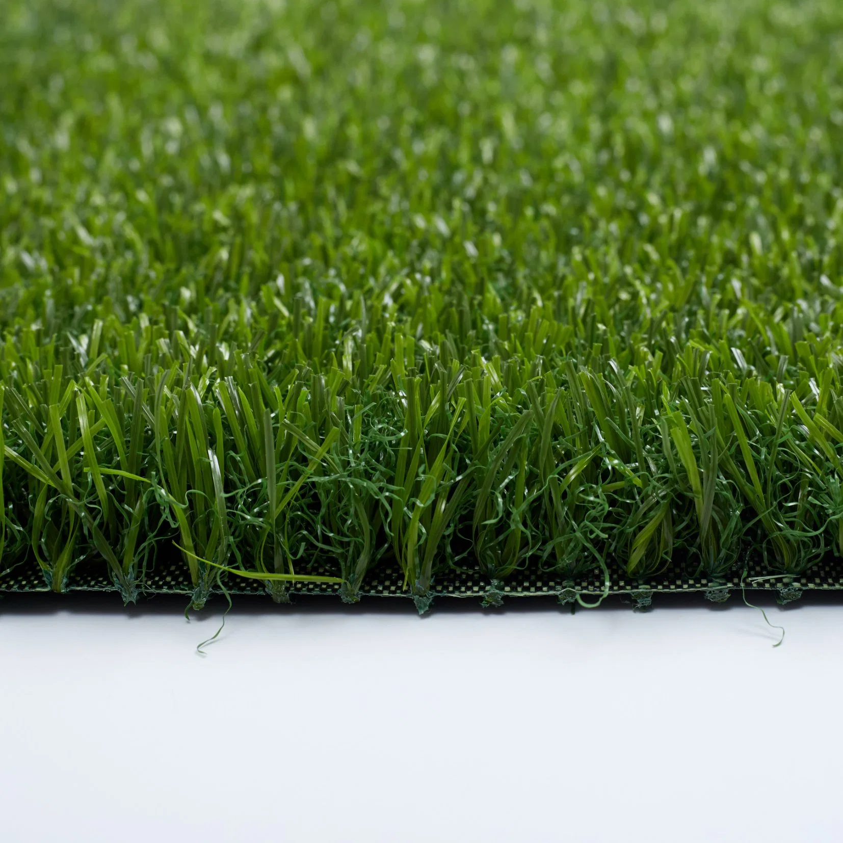 Natural Green Artificial Turf Is a Hot Seller for Yard Landscaping and Decorative Synthetic Turf