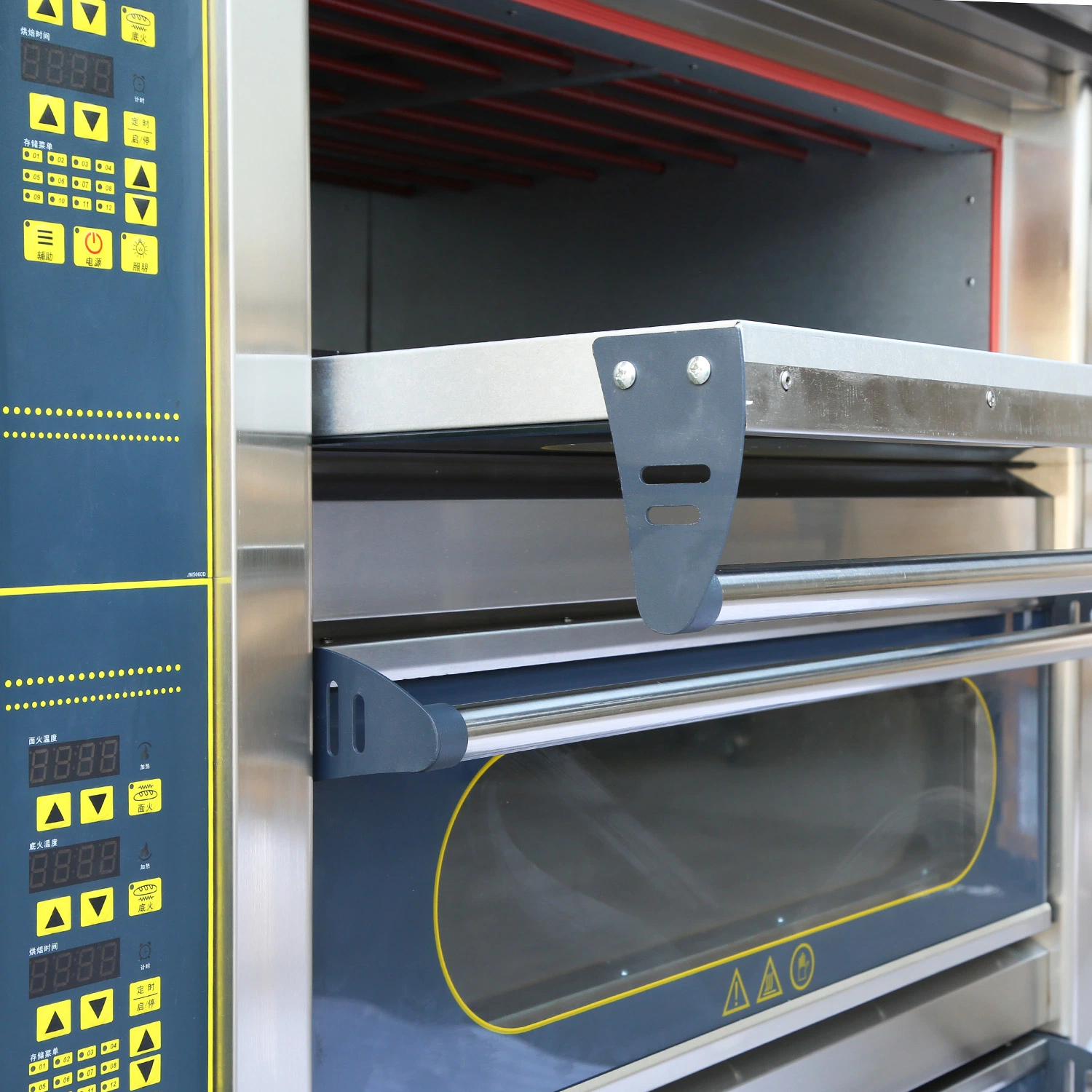 أجهزة التحكم الرقمية التجارية آلة الخبز الطعام 3 المنصة 6 أدراج معدات المطبخ الكهربائية الخاصة بمخبز الفرن الدوار لـ تحميص الخبز وقصه