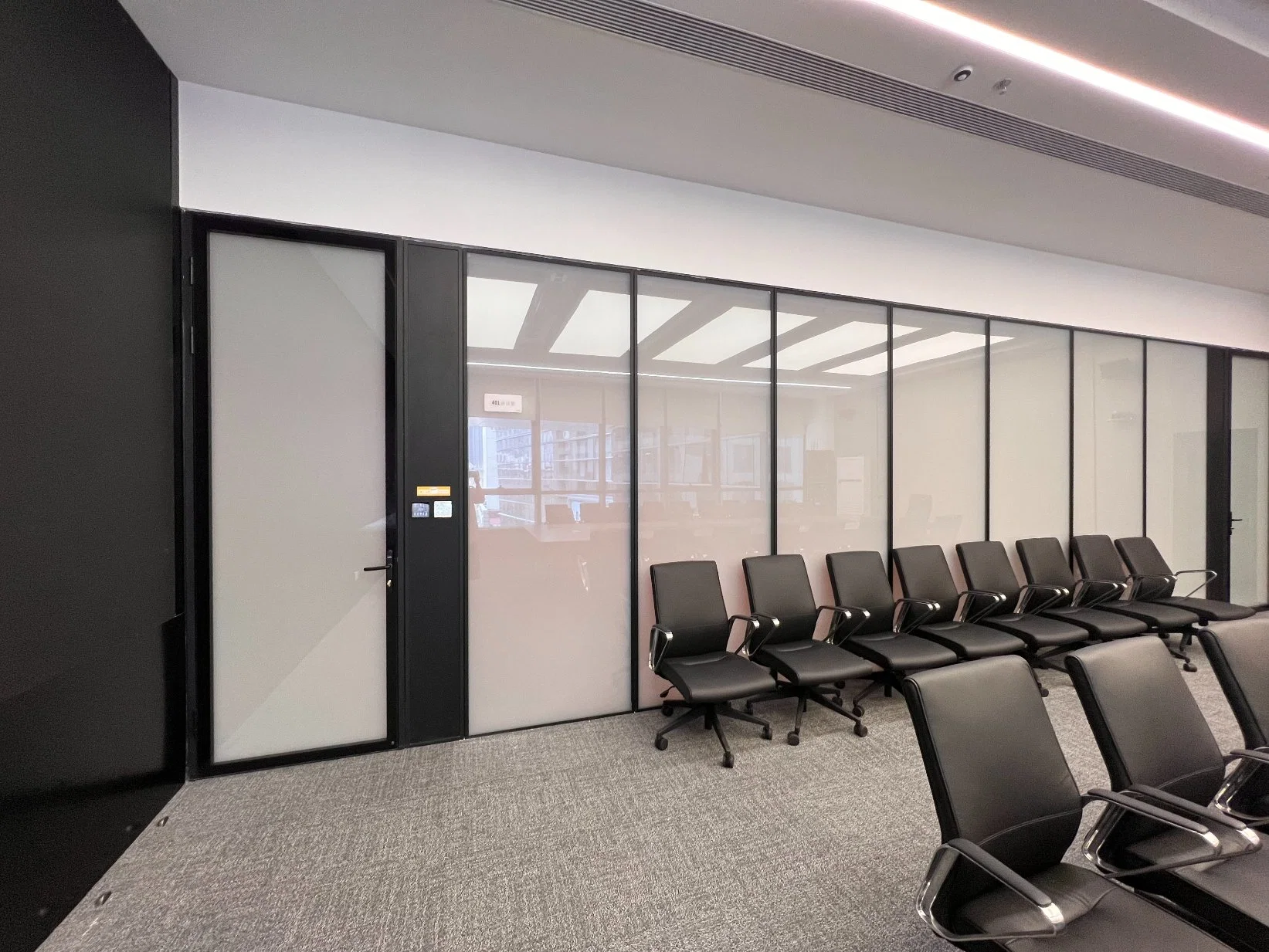 Prefabricated Office Switchable Transparent Glass Partition Creat Private Place