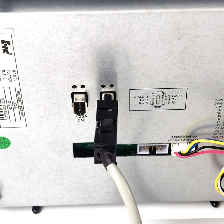 Controlador avanzado CNC de Hnc808d 4 ejes para máquina de perforación de placas