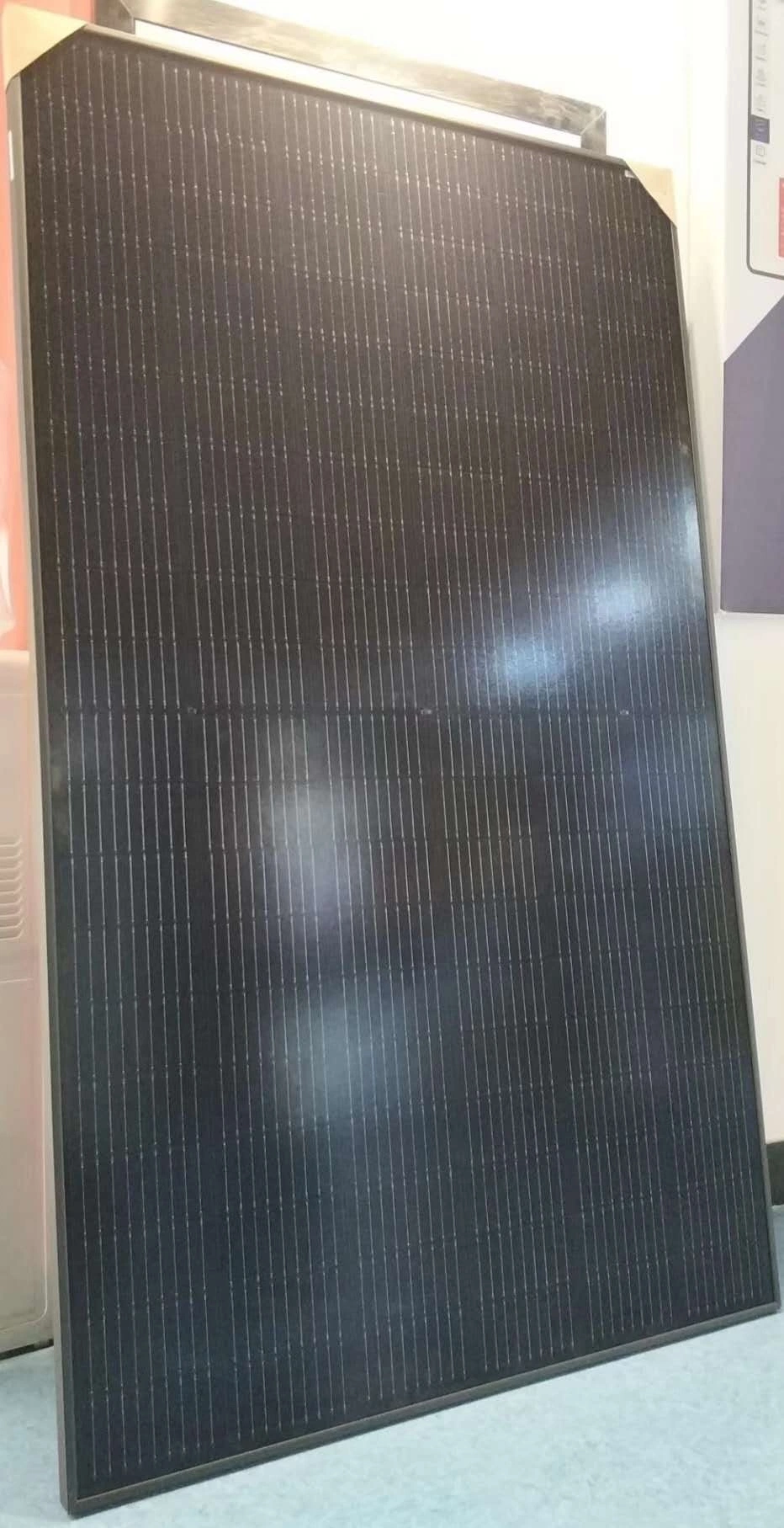 Polonia 9bb la mitad de corte 365W 370W 375W 380W negro de corte de la mitad de precio de fábrica de paneles solares Perc Mono