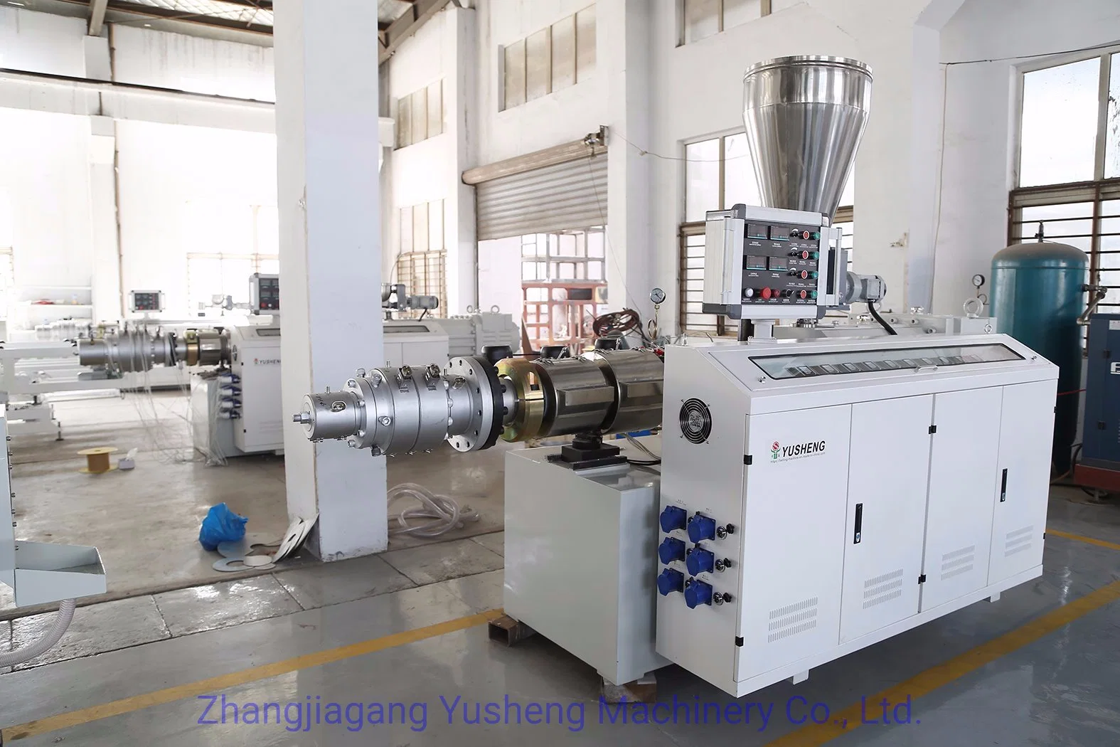High Speed High Output Single Wall PP PE PVC Corrugated Pipe Plastic Extrusion Production