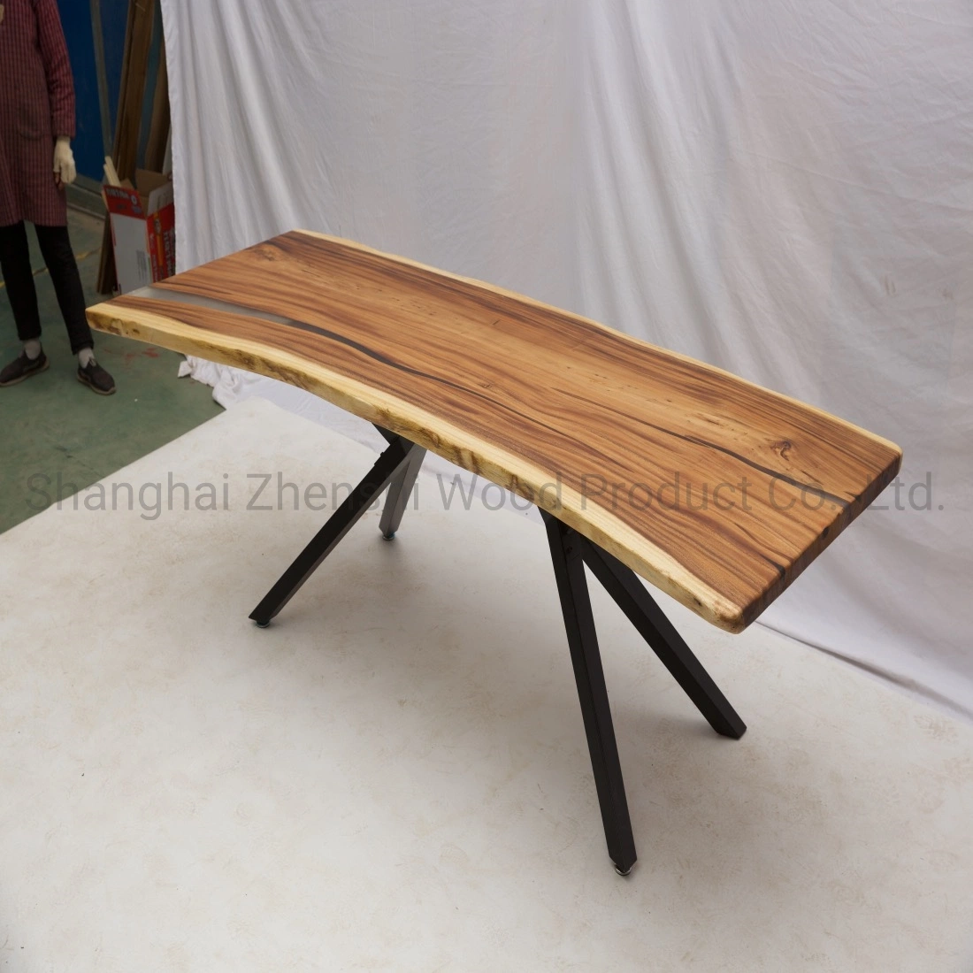 Dalle de Live Edge Suar Table Table latérale du bois