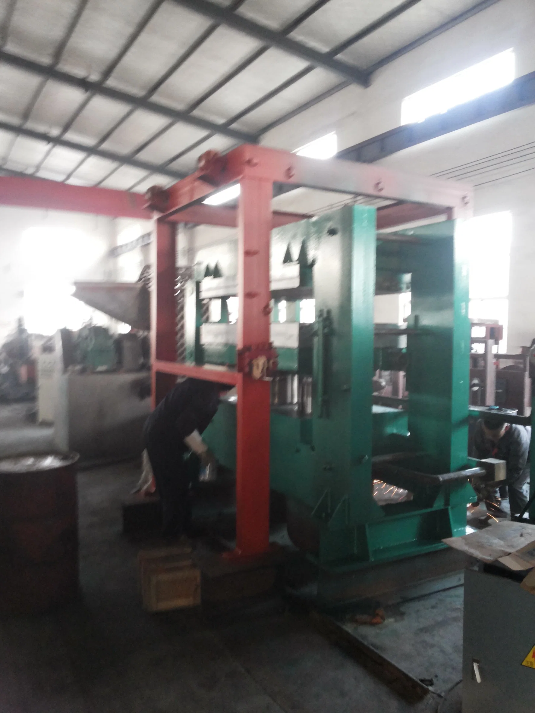 Vulcanizer Type Rubber Sole Press/Rubber Slippers Making Machine/ Rubber Soles Making Machine