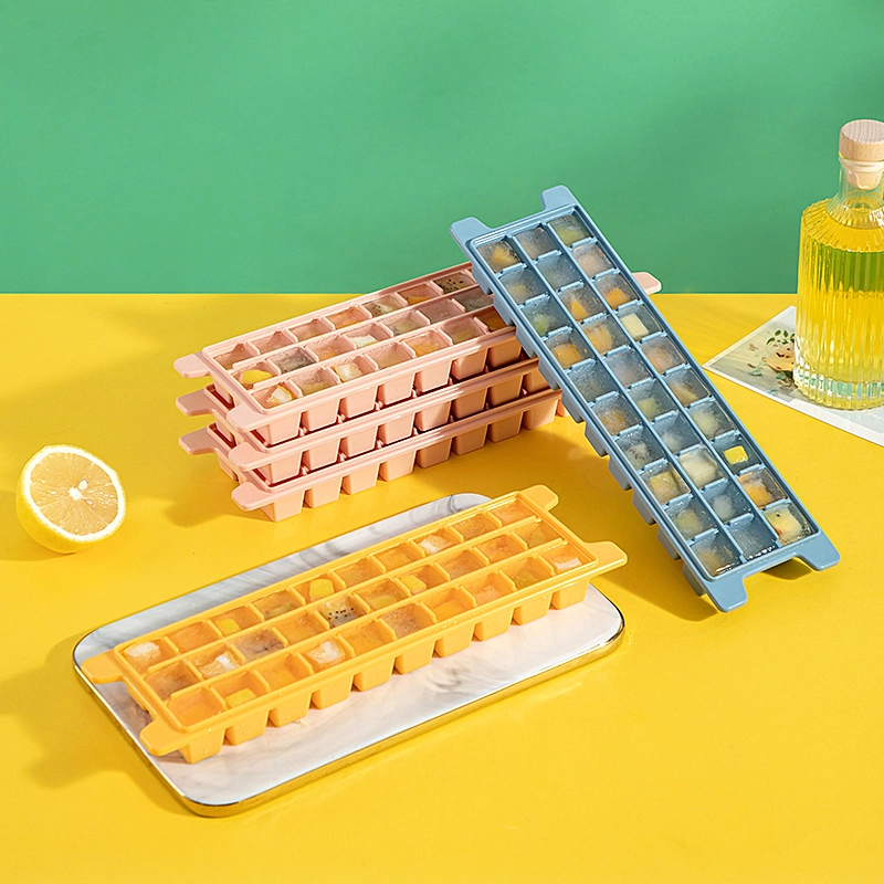 3639 Household Refrigerator Durable Plastic Ice Lattice Ice Cube Mould Ice Storage Box