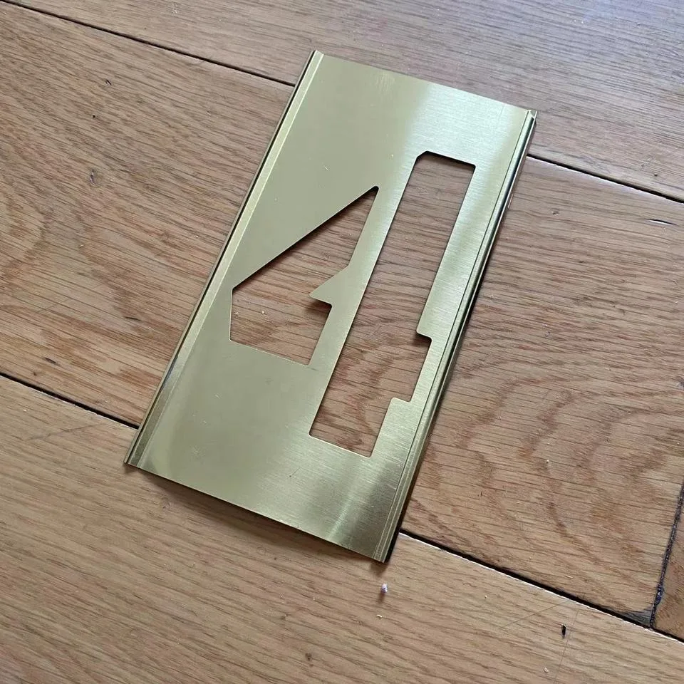 Hot Selling Wholesale/Supplier Custom Shaped Letter and Number Interlocking Brass Stencil