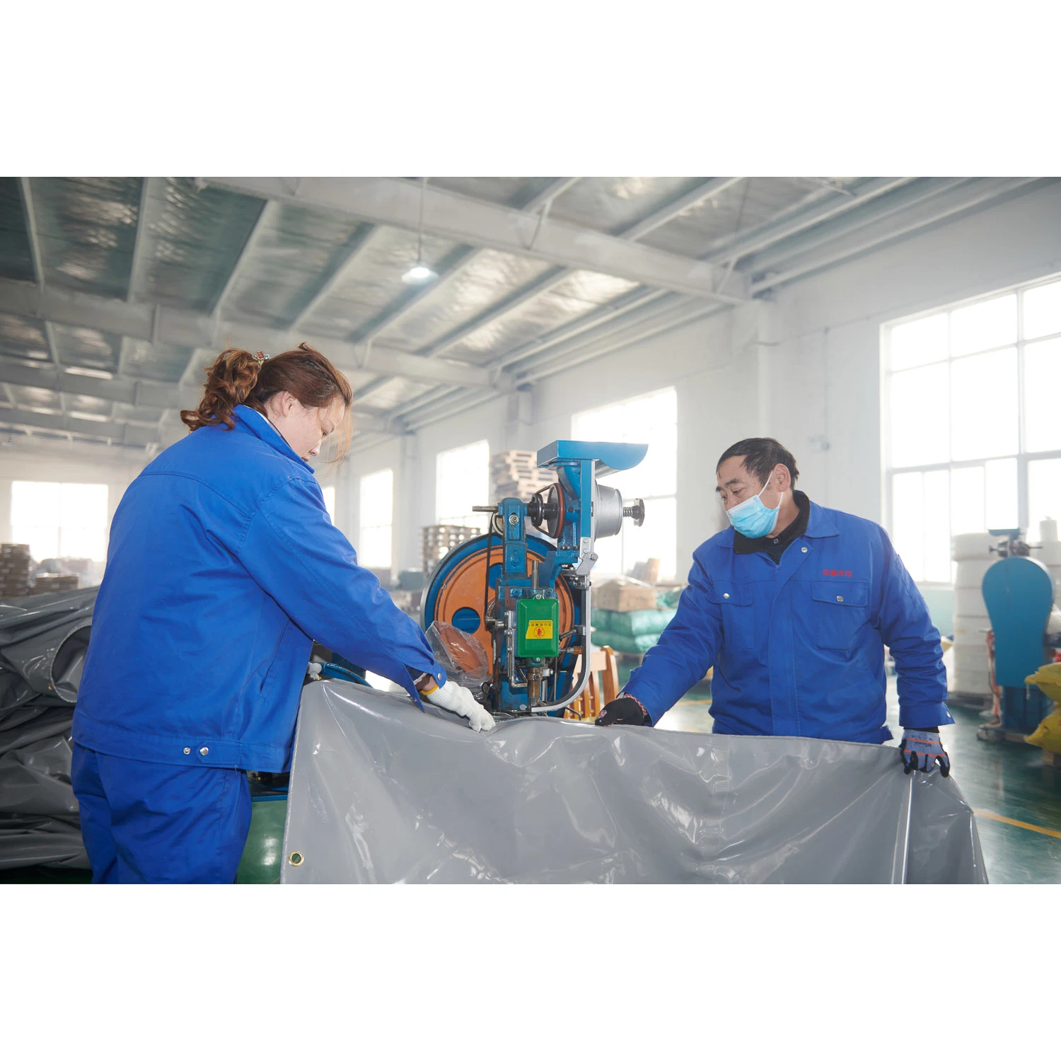 900GSM PVC Coated Tarpaulin Roll Tent Tarpaulin Membrane Material