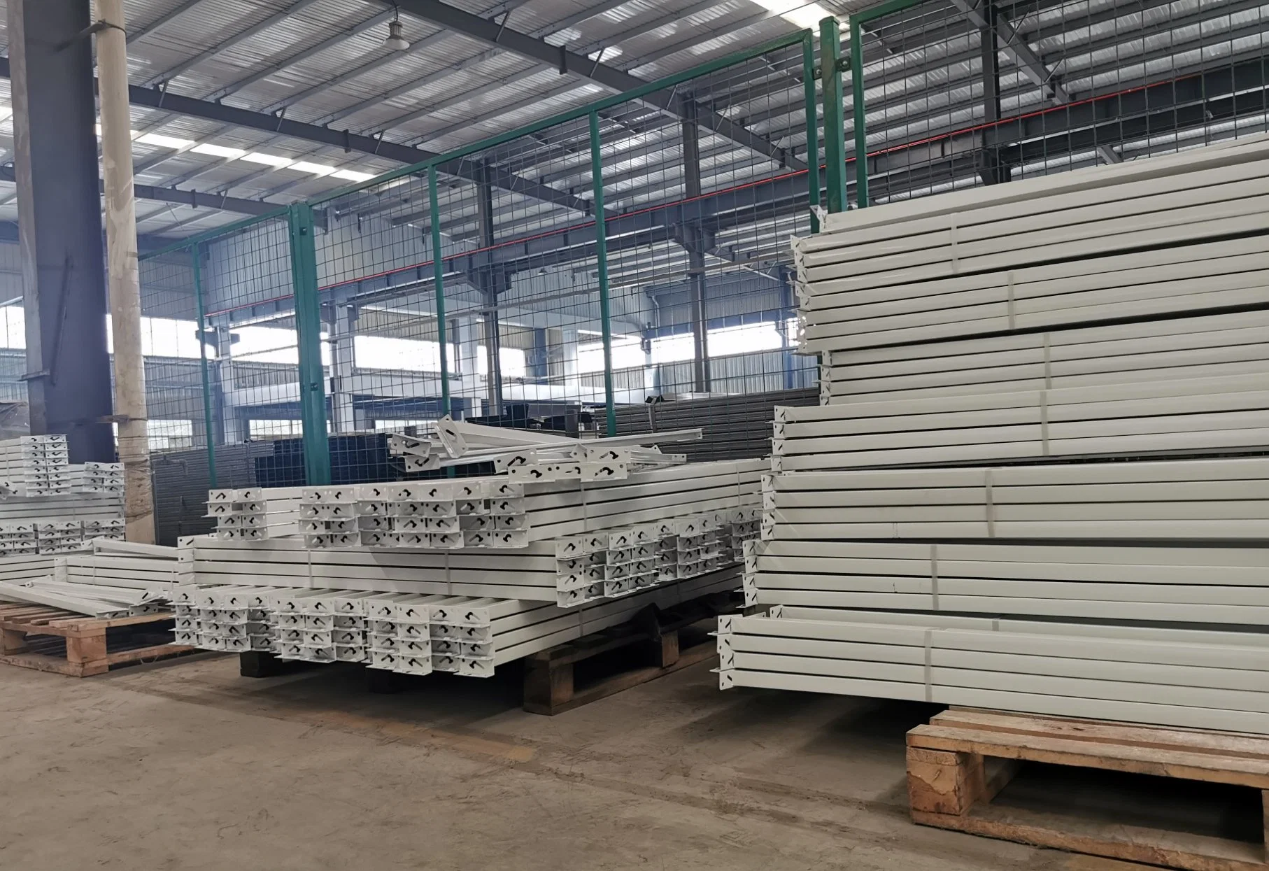 Common Use Clothing Xinke Protective Film and Carton Pallet Rack