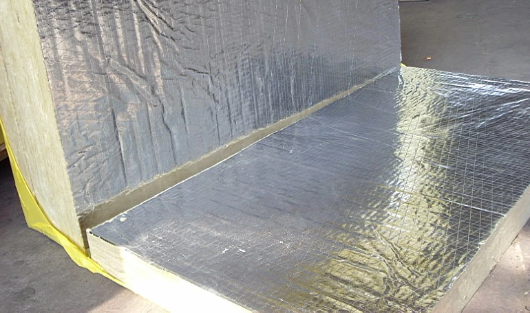 China Rock Wool Board with One Side of Aluminum Foil