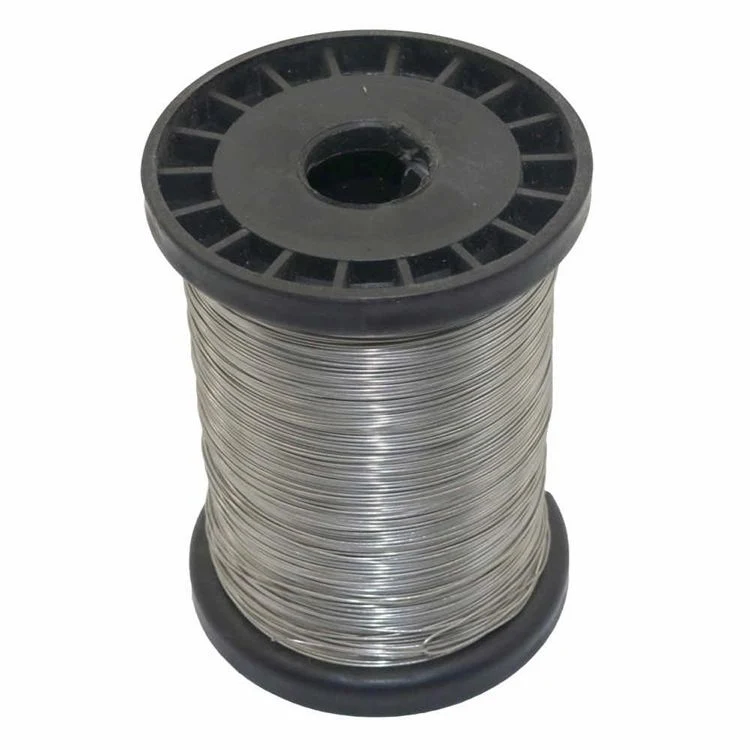 Un revestimiento de zinc galvanizado en caliente de 6 pies 8 pies de rollo de 15m Cable ciclón malla Diamante Cercado de la cadena de la granja