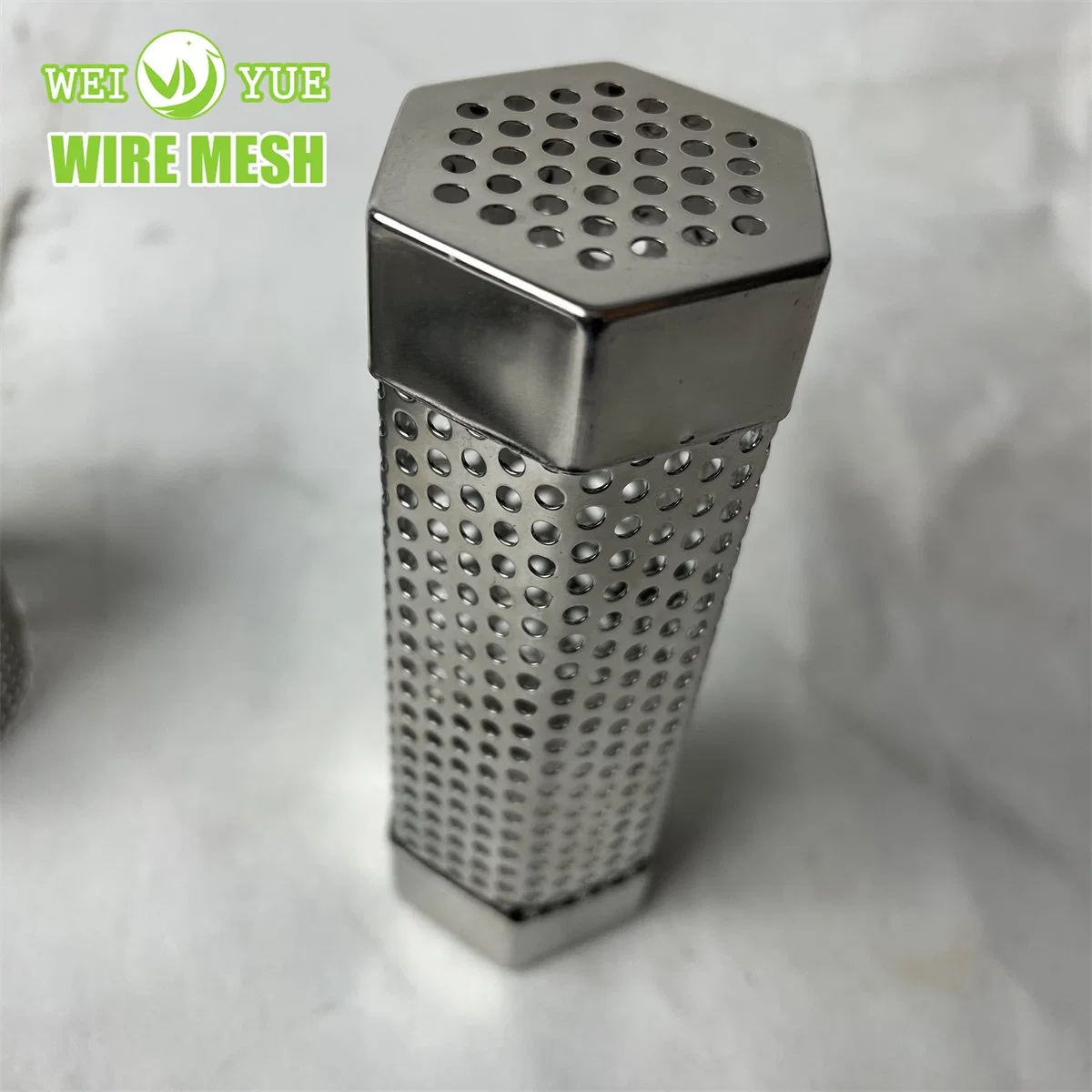 China Factory Supply 316 Stainless Steel Perforated Metal Mesh/ SUS304 Stainless Steel for Construction