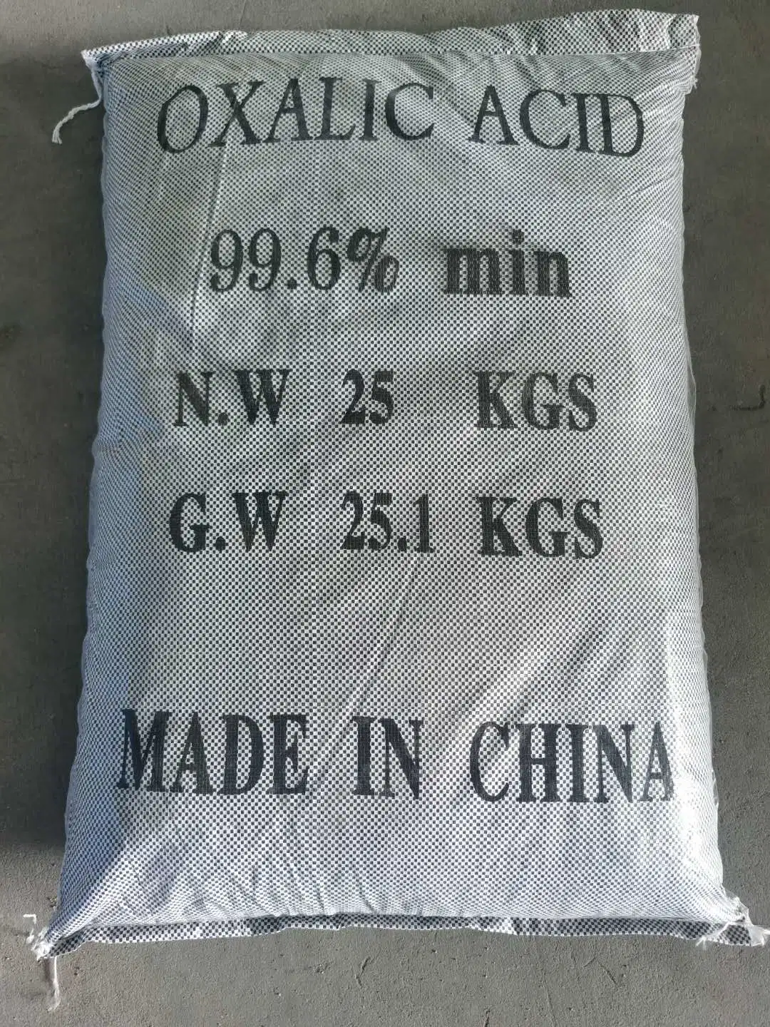 Grado de la industria 25kgs de 99,6% de ácido oxálico polvo China