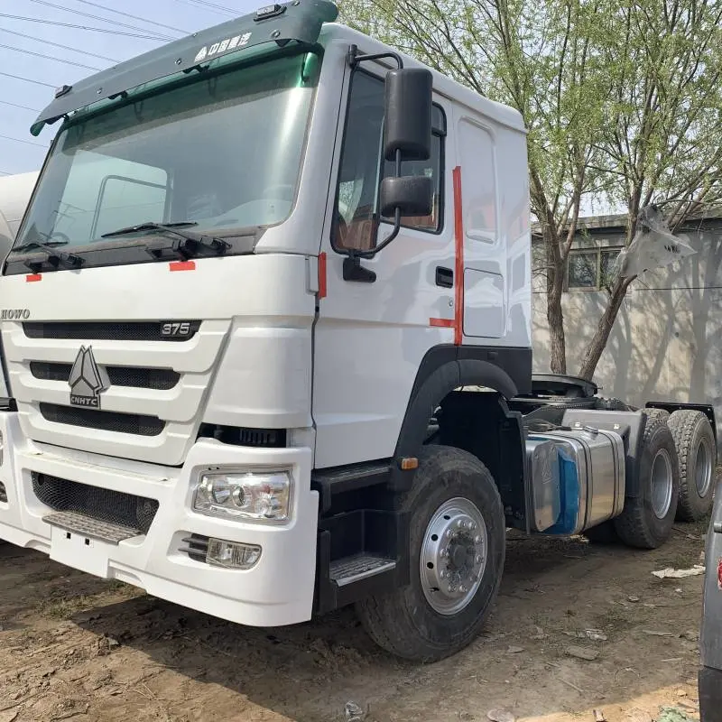 Sinotruk HOWO 10 ruedas 6X4 tractor usado camión de primera mover Cabeza de camión