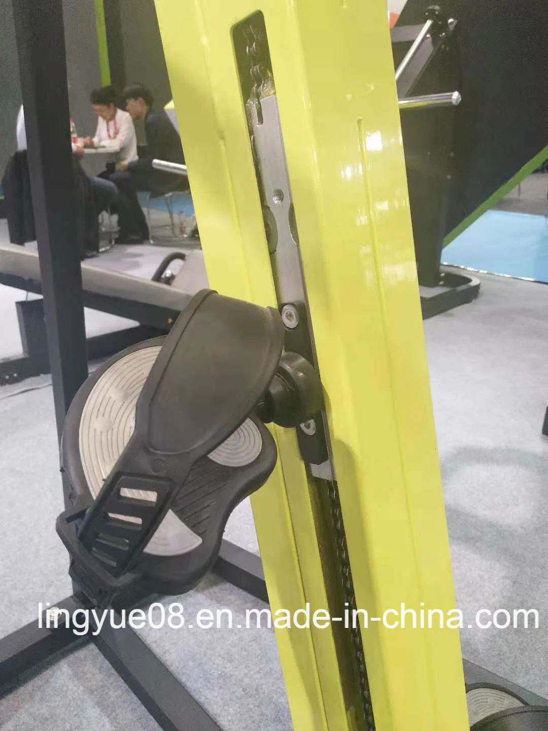 China mejor calidad Cardio máquina de gimnasio equipos de fitness vertical Versa Máquina escaladora L-4017