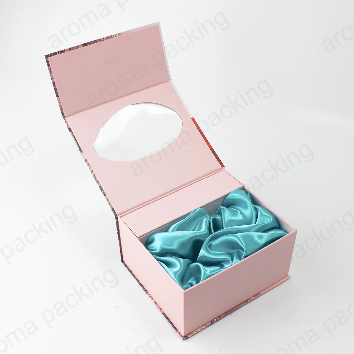 Nude Pink Magnetic Gift Box for Cosmetic Packaging with Silk Material and PVC Window