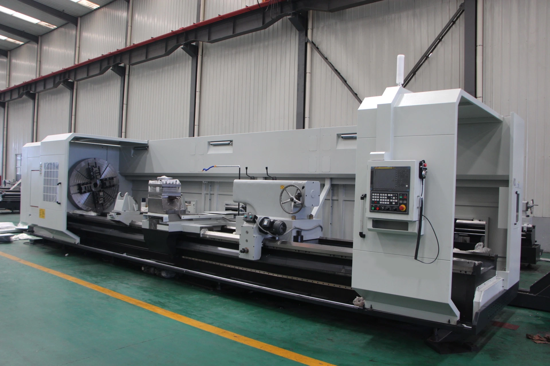 China Heavy Duty Large Spindle Metal Working Lathe Machine