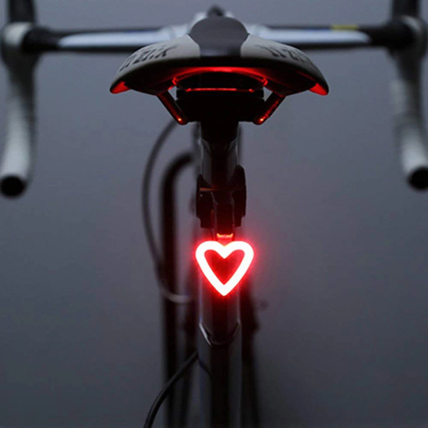 Hot Bone Round Heart-Shaped Cycling Tail Light Warning Safety Riding