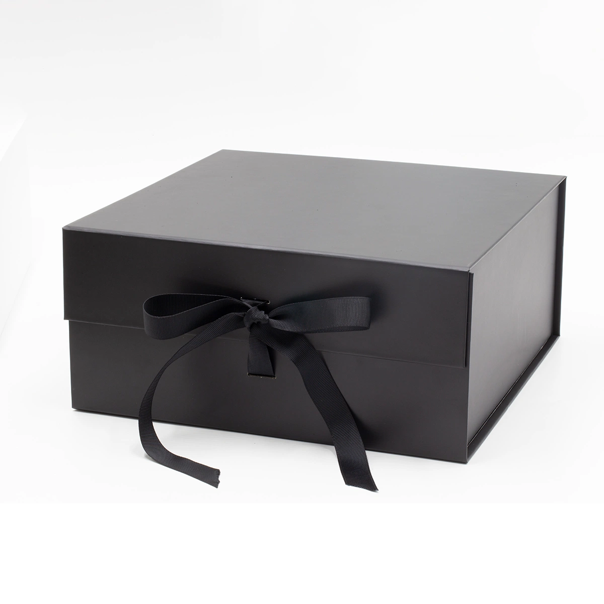 OEM Factory Cardboard Black Paper Packaging Gift Box with Ribbon Closures