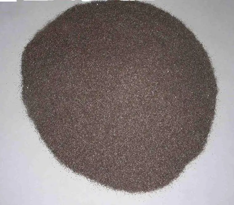 Fourniture d'alumine brun de haute qualité / oxyde d'aluminium dans Grains ou sablage en poudre