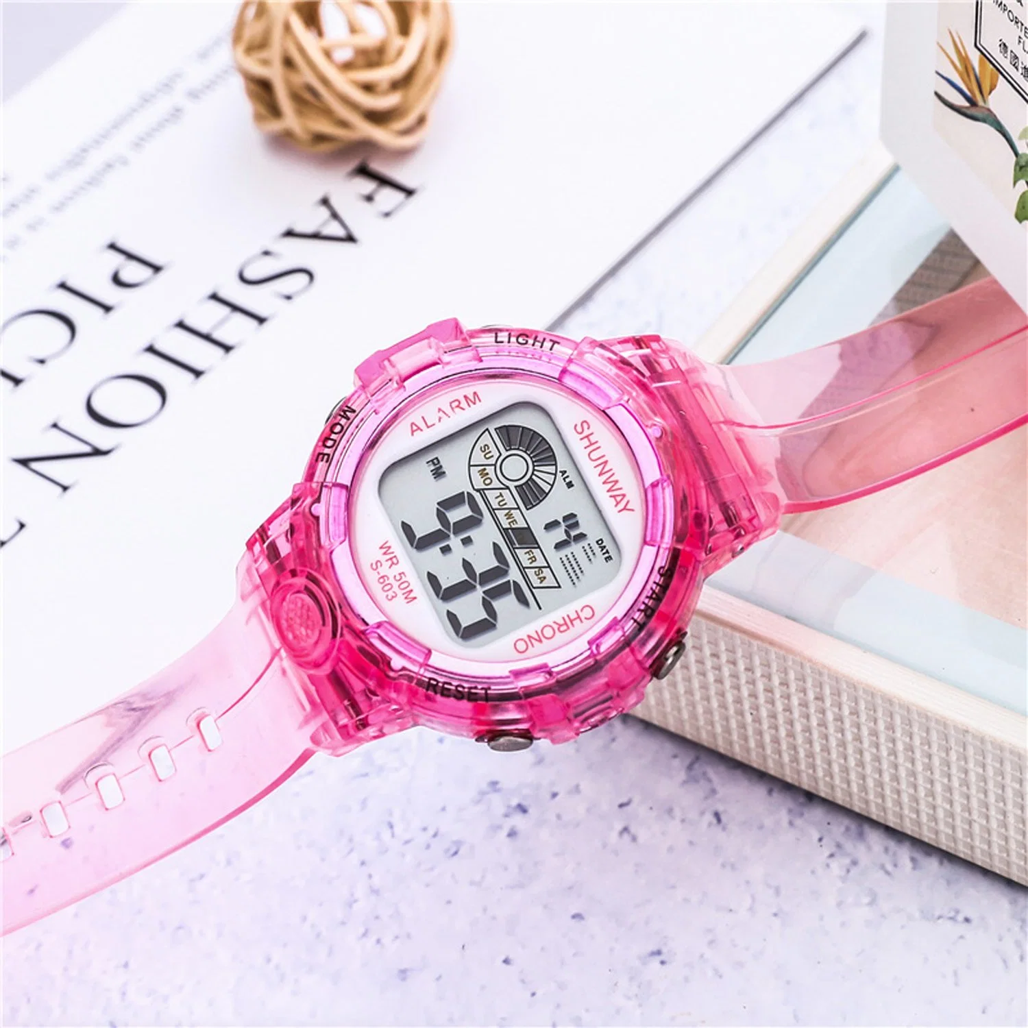 Children's Round LED Plastic Digital Wrist Watches New Model Ladies Custom Digital Waterproof Sports Watch for Girl and Kids Digital Watch