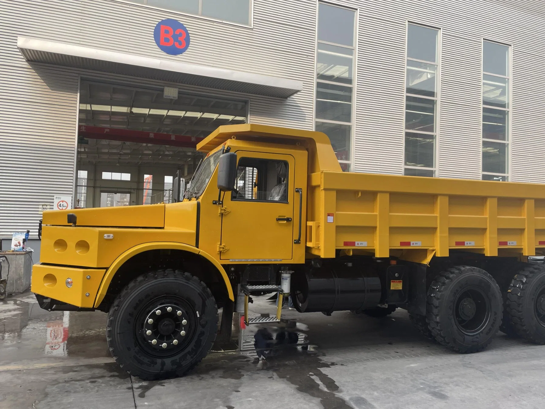 25 Tons of Mining Dump Car Significant Price Low Handling Comfort Quality After Sales High Diesel Engine