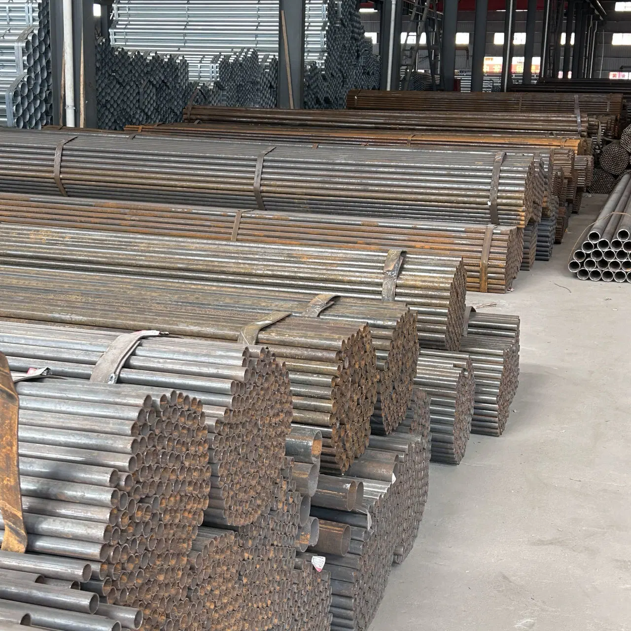 Factory Price Hot Sales API ASTM A53 Q235 Q345 Q195/Carbon Steel Pipe for Machinery