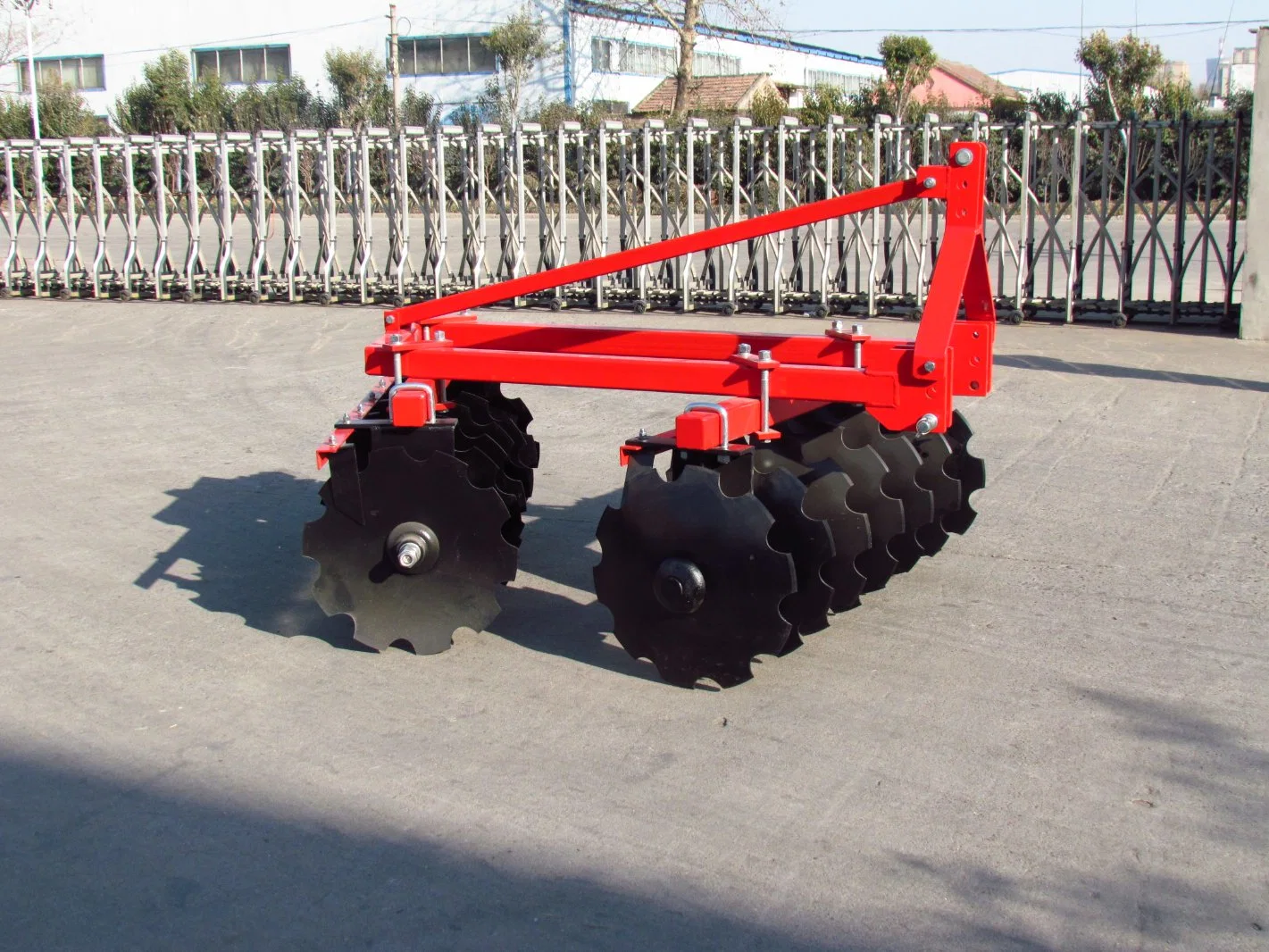 China Agricultural Light Duty Offset Disc Harrow