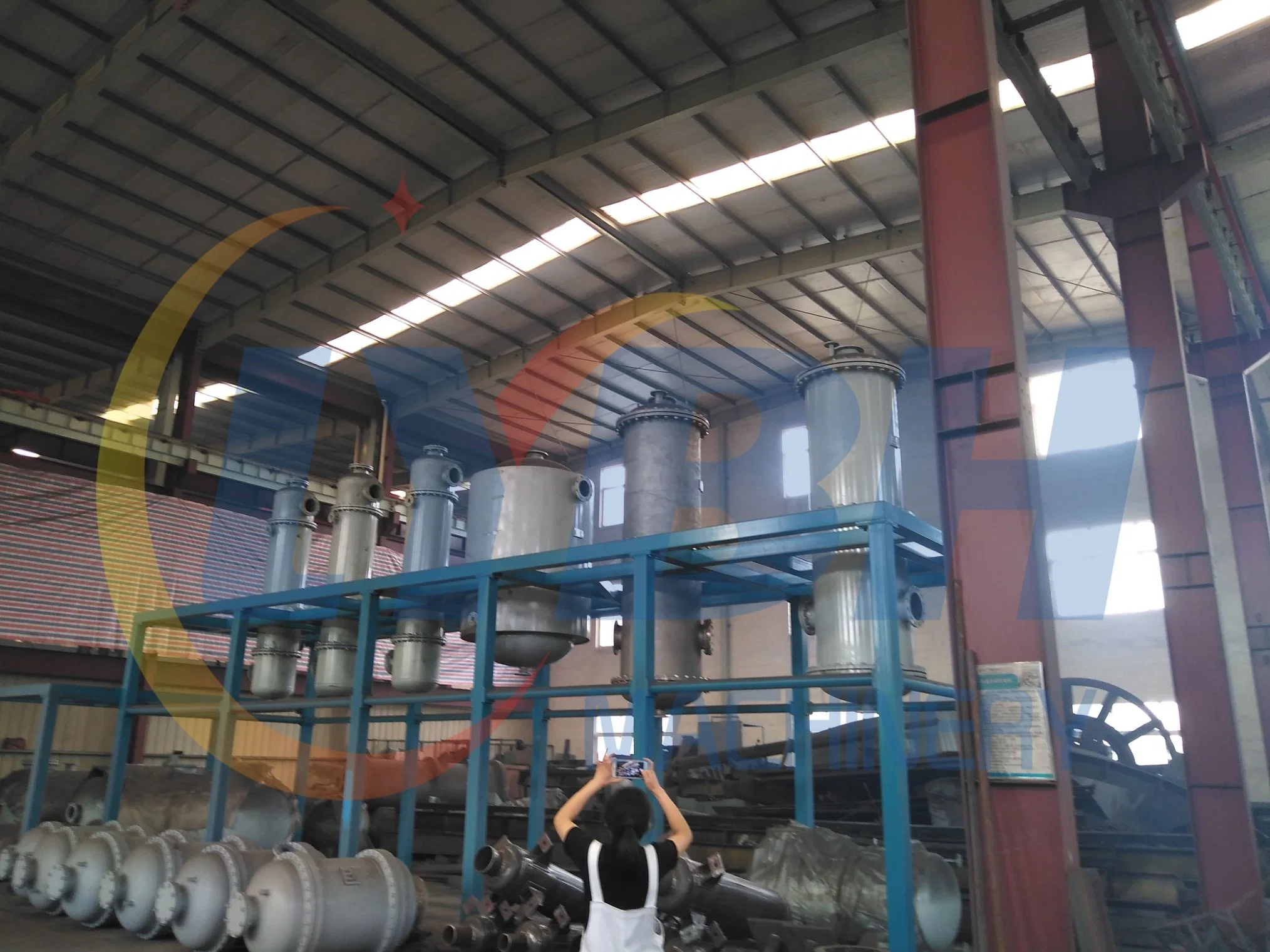 Remote Automatic Control Waste Plastics Crusher Oil Recycling 60t Pyrolysis Plant Plastic to Oil