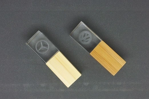 OEM Logo Free Sample Wooden USB Flash Drive 16g