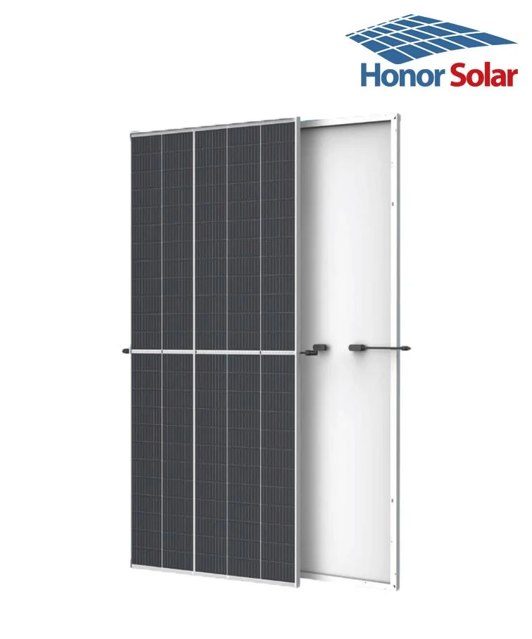 605 W Panneaux solaires PV en énergie renouvelable mono-cristallins pour demi-cellules, entièrement noirs.