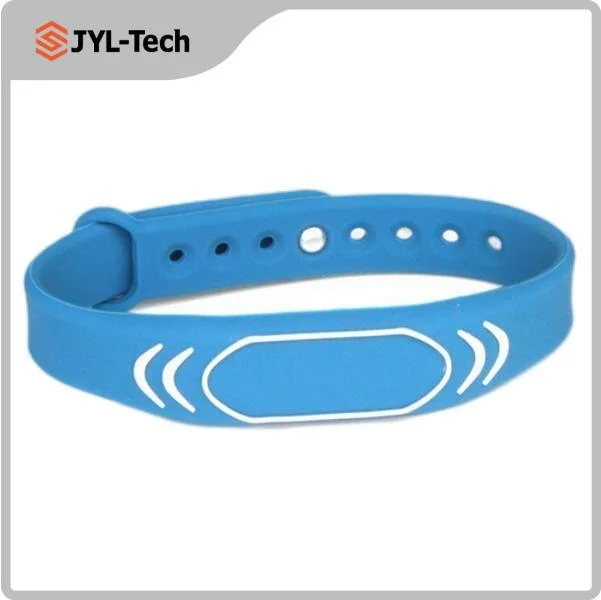 Custom Recycled Waterproof RFID Bracelet Wristband Slim Silicone Smart Wristband in Water Park