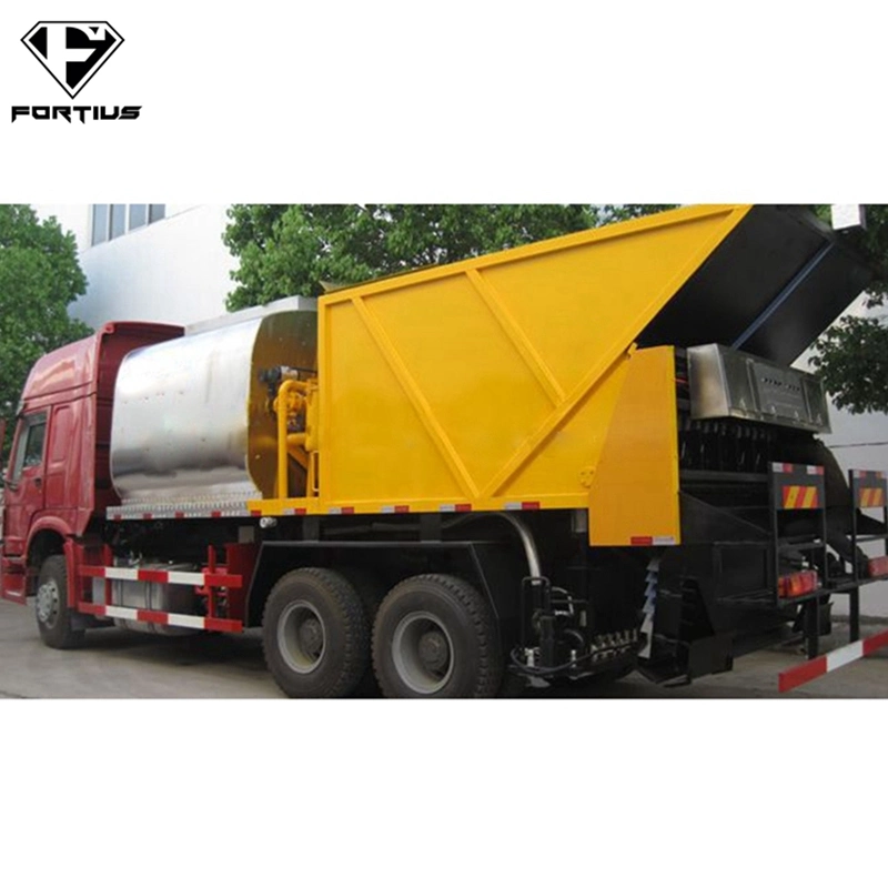 Heavy Truck HOWO 4X2 6X4 8X4 Chassis Bitumen Synchronous Chip Sealer Paving Machinery