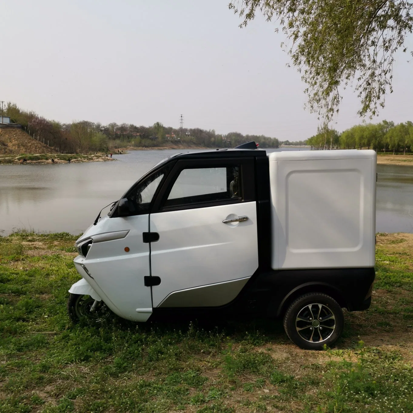 Un botón para iniciar CEE L5e triciclo eléctrico estándar chino de carga Mini Coche eléctrico de la cabina Scooter eléctrico de baja velocidad