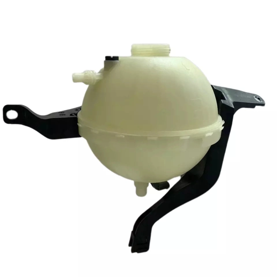 1713 8614 293 Auto Car Parts Expansion Coolant Water Tank for BMW New Radiator Coolant Expansion Tank Water F10 F11 OEM 17138614293