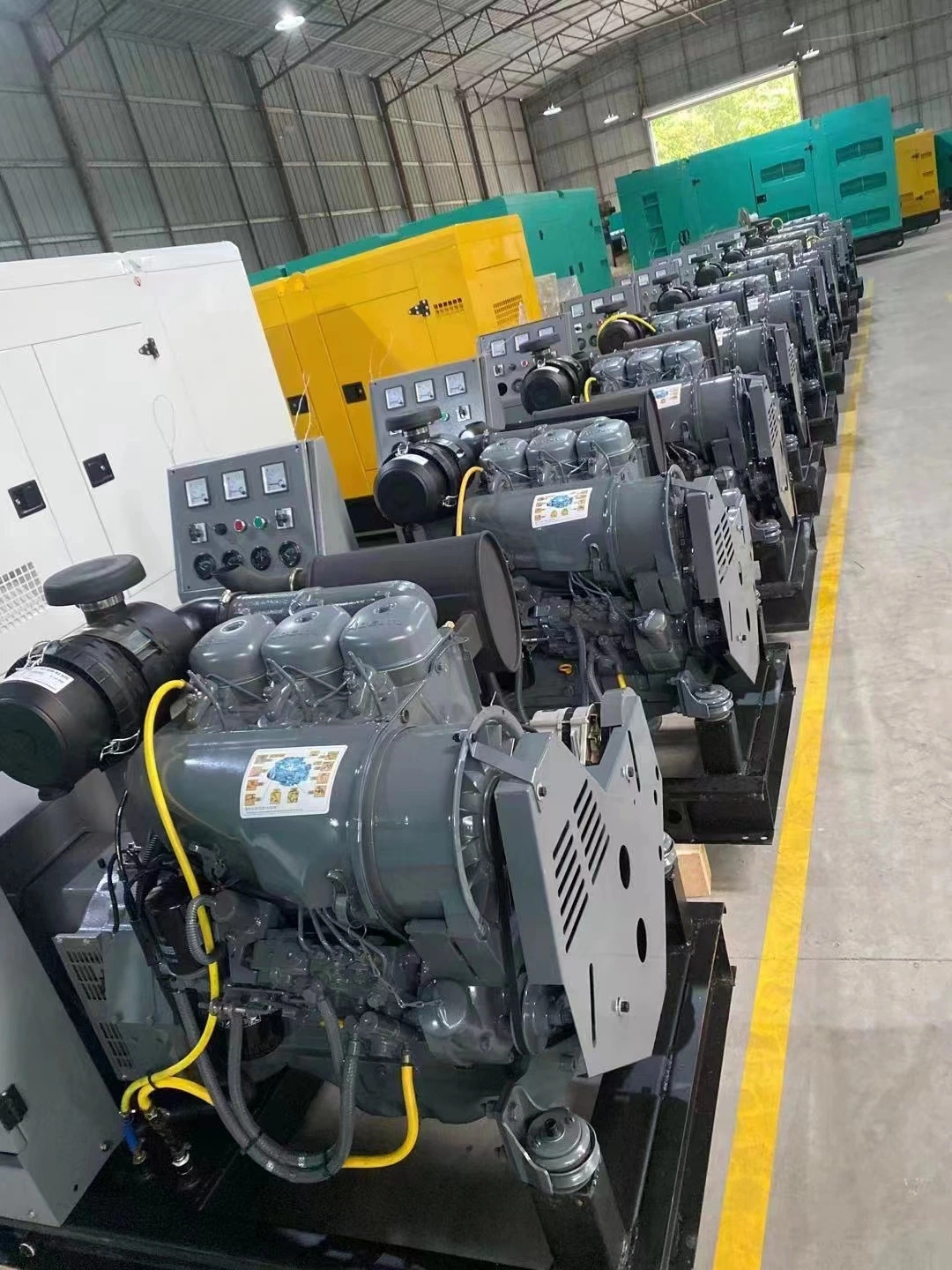 Grupo Electrógeno Cummins diesel marino/Yanmar/Mitsubishi/Deutz/Weichai/Yuchai van desde 30 kVA a 60kVA 100kVA 150kVA 250kVA 300kVA 350kVA 400kVA 500kVA Marine Power