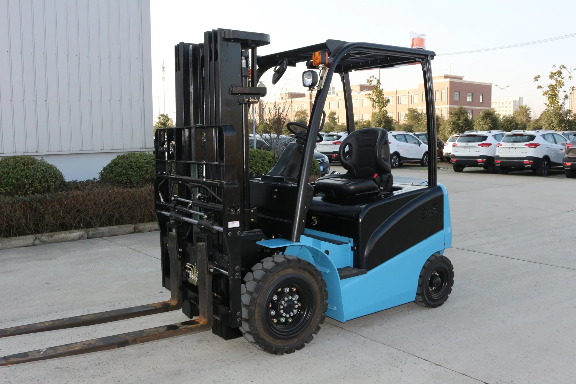 Cpd25 Green Colour 2.5 Ton Battery 48V Electric Forklift