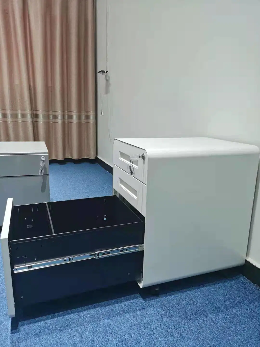 Wholesale/Supplier 3 Drawer Steel File Cabinet Mobile Bed Side Furniture